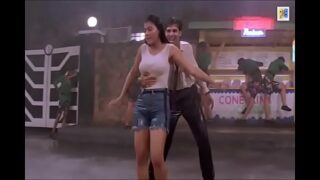 Akshay Kumar Sexy Video