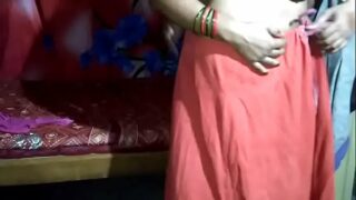 Huge Bhabi Back Sari