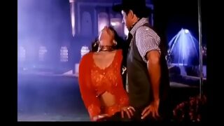 Raveena Tandon Kiss