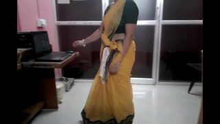 Telugu Soyagam Maria Saree Navel