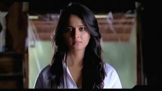 Anushka Shetty Kisses