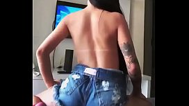 mirella rebolando